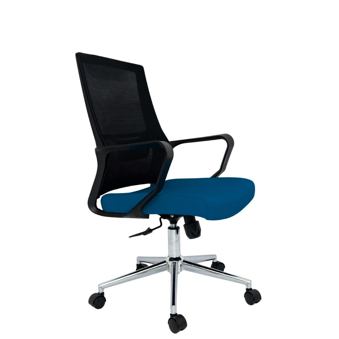 Silla Operativa Zoom Baja OffiMobile, asiento azul, estructura y malla negras, base cromada, vista frontal oblicua.