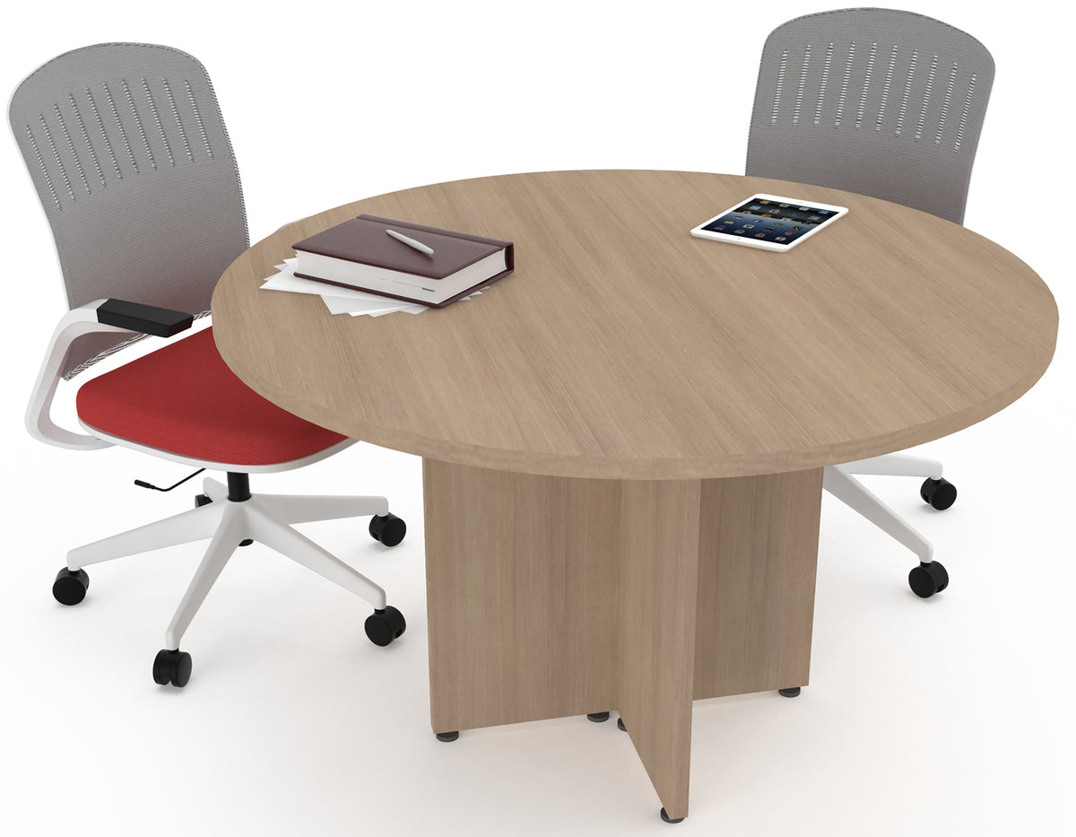 Mesa de juntas para oficina redonda Kamos 120 de Offimobile en una sala de reuniones moderna